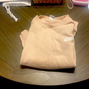 Long sleeve Nike crewneck